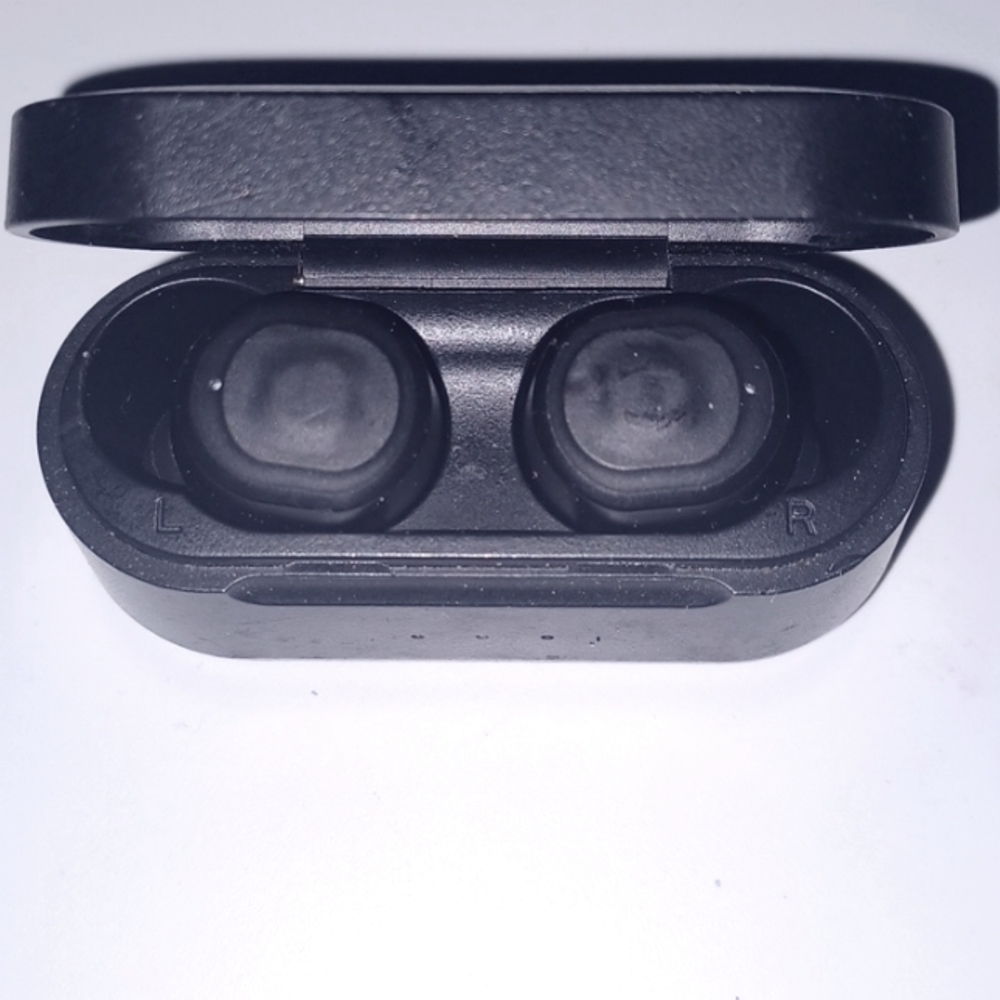 ONN Bluetooth earbuds